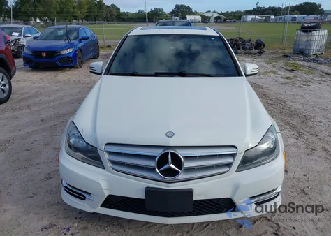 2012 Mercedes-Benz C 300 Luxury 4Matic/Sport 4Matic from USA, damaged, VIN WDDGF8BB1CR207772